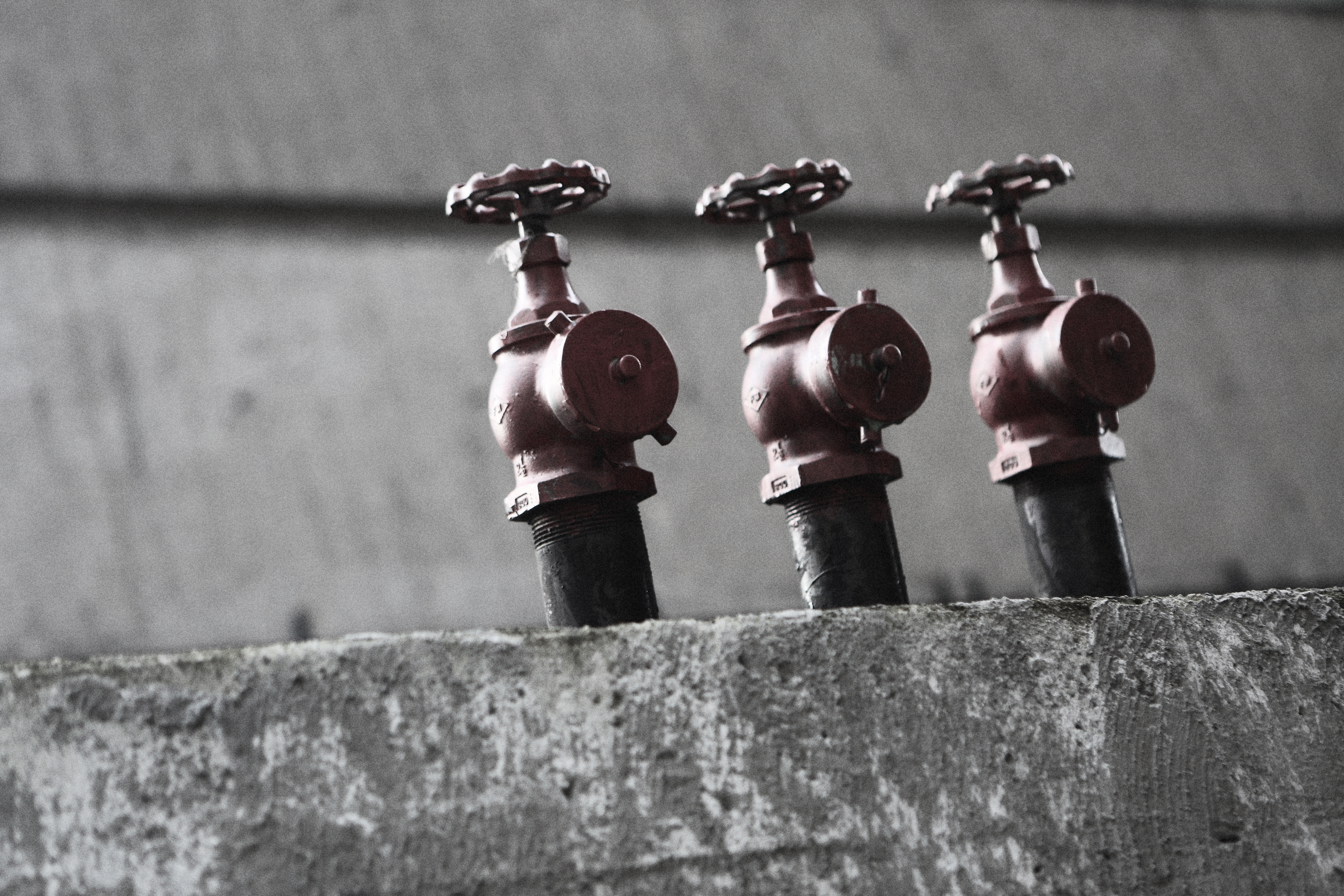 4-Life-of-Pix-free-stock-photos-fire-hydrant-montreal-industrial